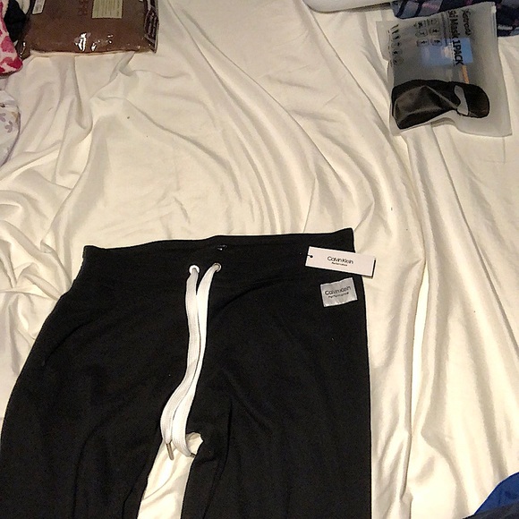 Brand new with tags Calvin Klein black sweatpants - Picture 1 of 4